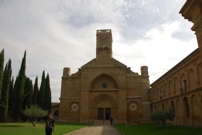Navascues y el Monasterio de la Oliva - De paseo por el Pirineo Navarro (4)